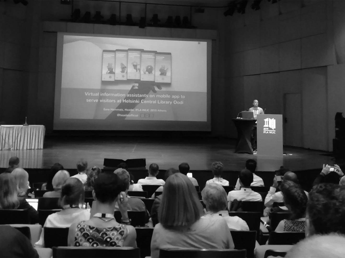 Eero Hammais from Headai giving presentation at IFLA WLIC Athens 2019