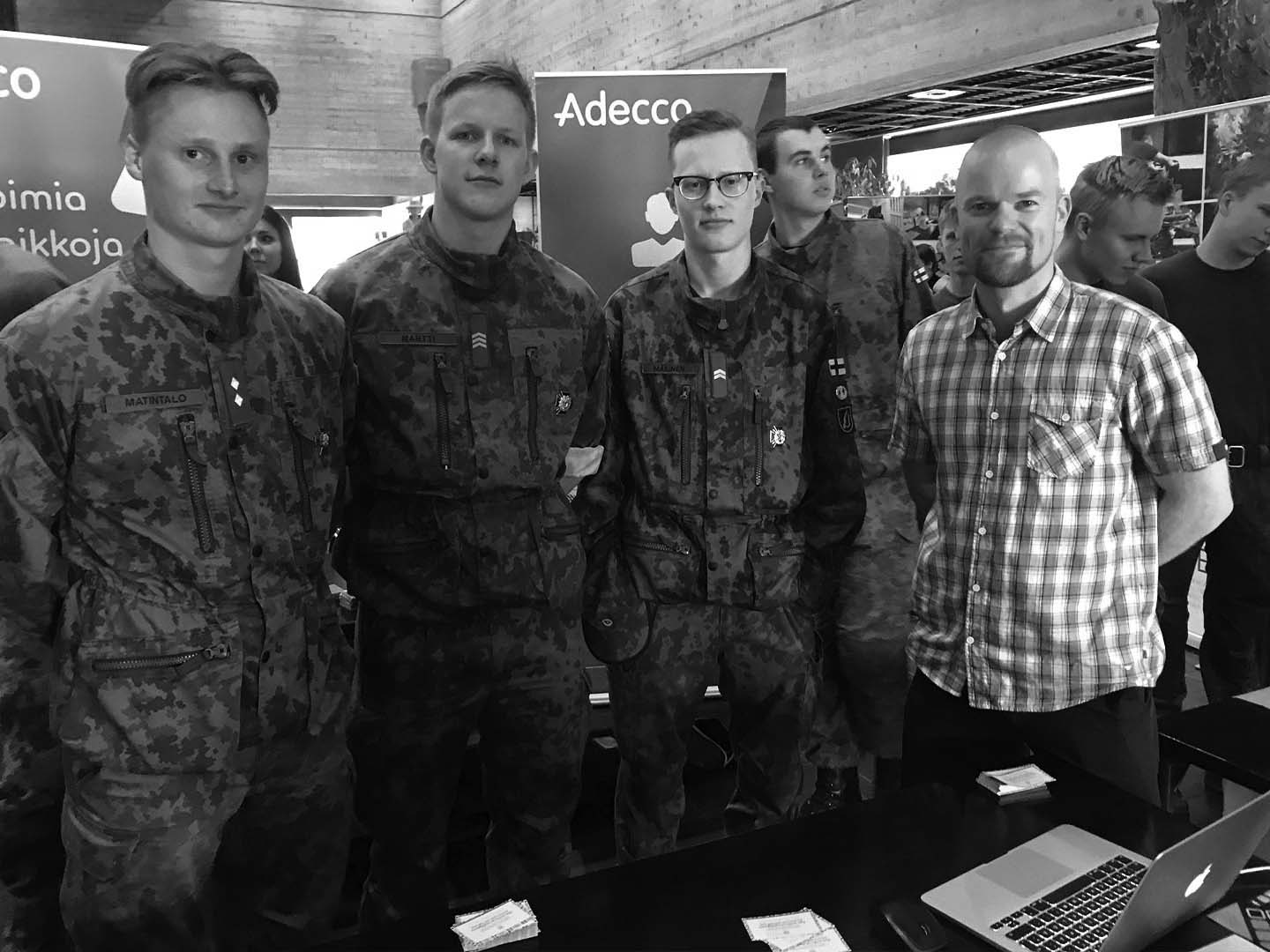 Eero Hammais demonstrating Headai's AI at Pori brigade, Säkylä.